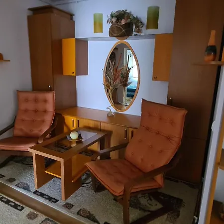 דירה Laura Apartment